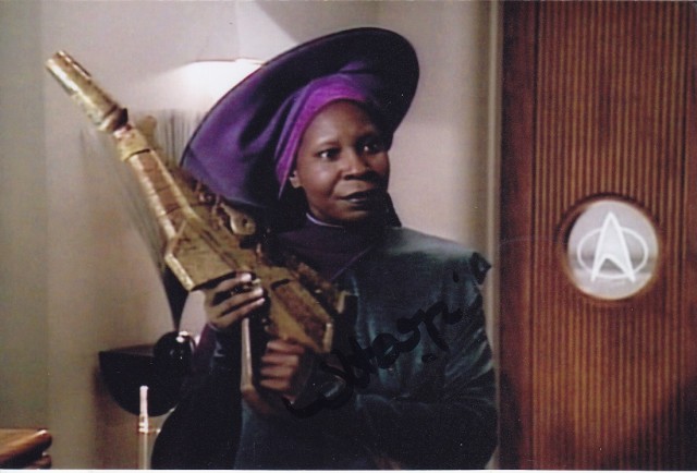 С днем рождения, Вупи Голдберг!