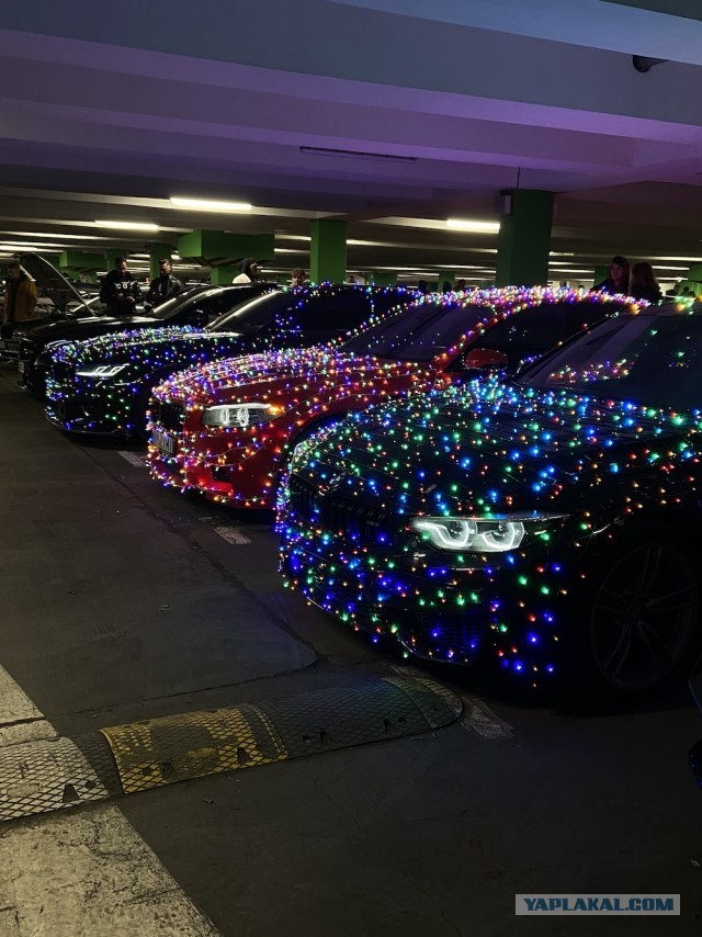 Молодежная авто тусовка Варшавы перед прошлым новым годом