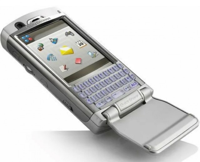 Вспомним 2005 год. 20 лет красавчику, а он все так же неотразим