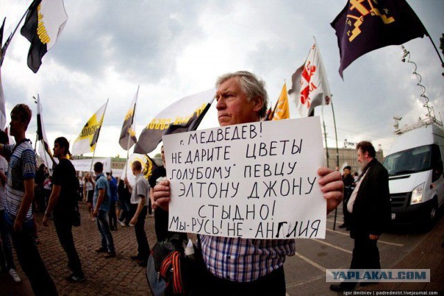 Надписи, таблички, маразмы