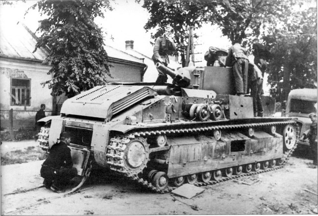 Трагедия начала Великой Отечественной на примере Т-28 и Т-35.