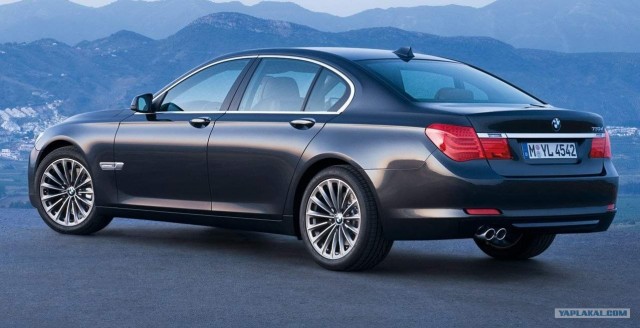 Новая "семёрка" Bmw (5 фото)
