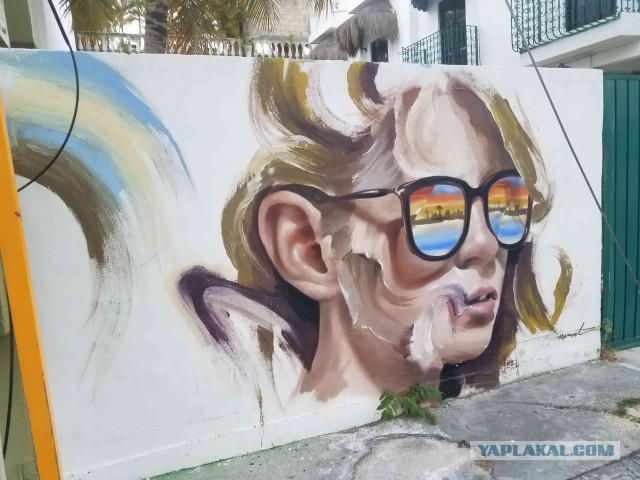 Прикольное уличное граффити