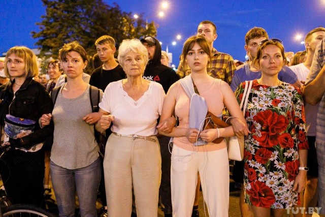 Подборка видео о том что происходило ночью в Белоруссии