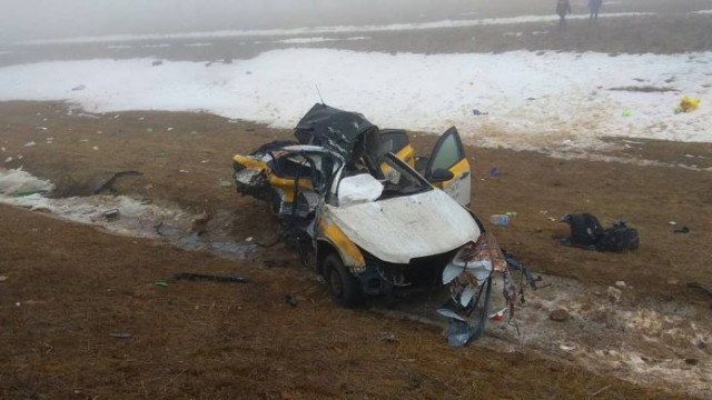 На федеральной трассе на территории Калмыкии в страшном ДТП погибли трое