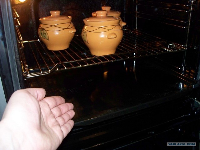 Горшочки со свининой по-холостяцки