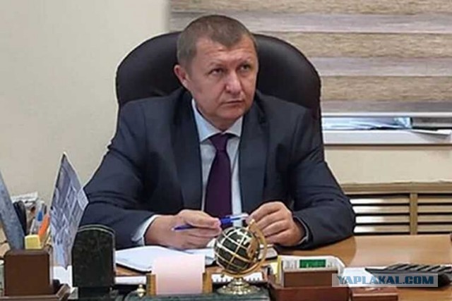 *БАЯН*Вице-мэр российского города подключил свой дом к канализации за 18 миллионов рублей