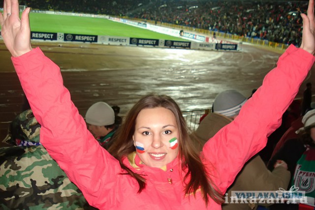 Самые красивые болельщицы 2013 года