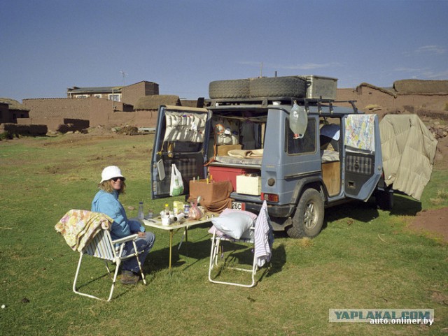 Немец проехал на Gelandewagen весь мир.