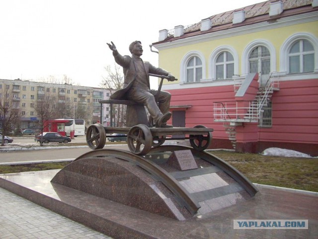 Интересные памятники вашего города
