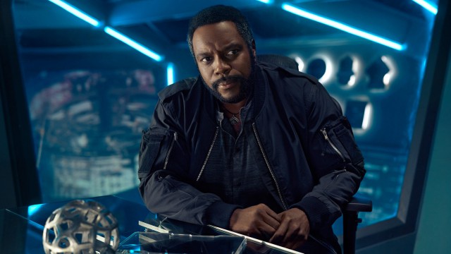 Почему в каждом сериале должен быть негр, гомосексуалист, аутист или наркоман?