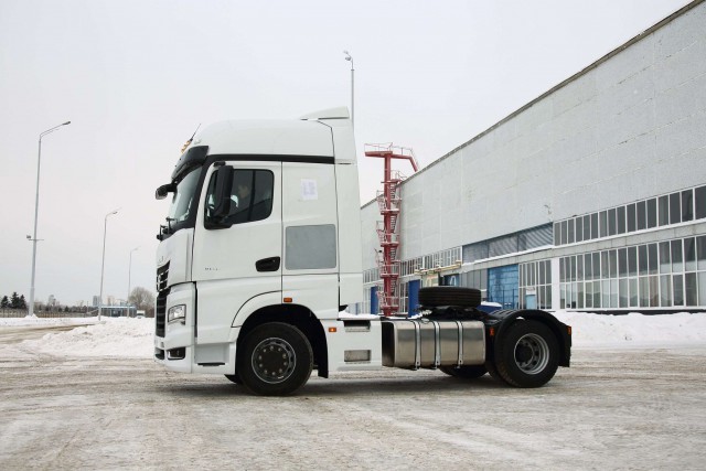 КАМАЗ пятого поколения: первая машина покинула конвейер