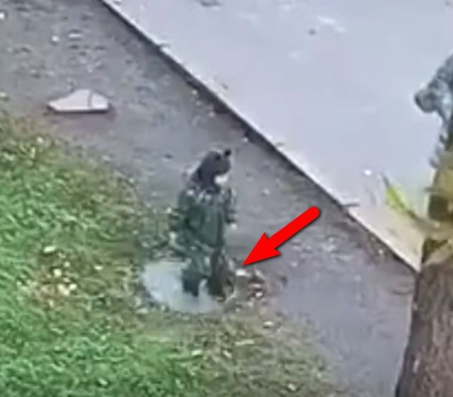 В Набережных Челнах ребенок упал в люк