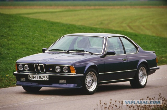 Поляк 20 лет хранил BMW E38 под пластиковым колпаком (а теперь продает)