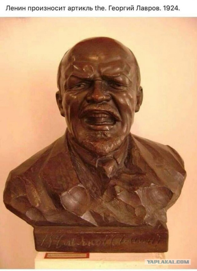 Этy мpaмopнyю cкyльптypy cдeлaли 300 лeт нaзaд