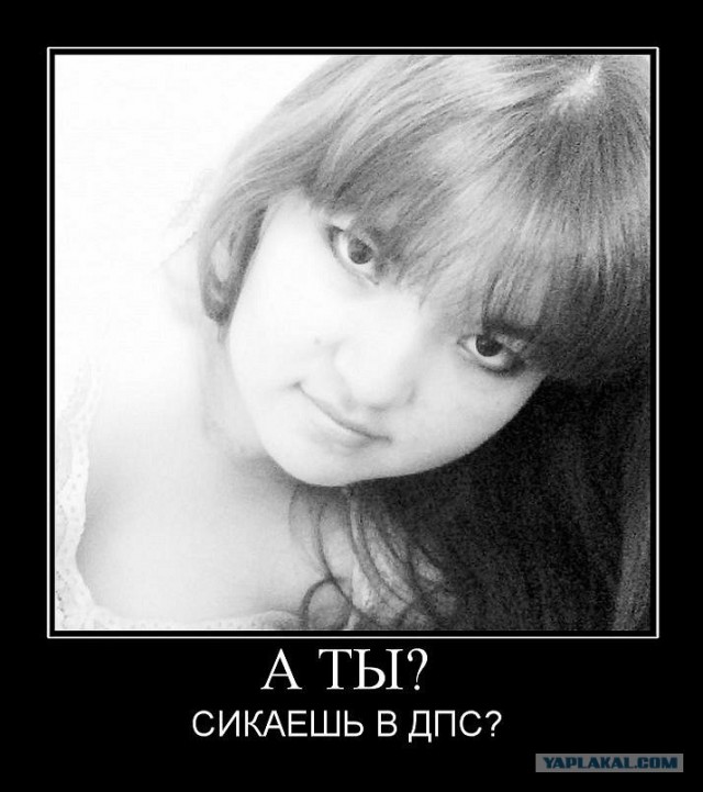 Пьяная девушка избивает инспектора ГИБДД