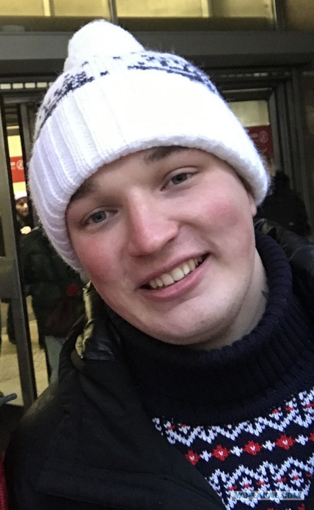 Устроивший ДТП на Садовом блогер Эдвард Бил гонял на подложных номерах