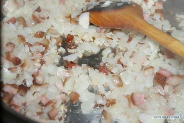 Капуста по баварски с крестьянским пюре.