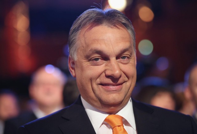 Макрон созывает лидеров Европы на чрезвычайный саммит в Париже, посвященный политике Трампа по Украине