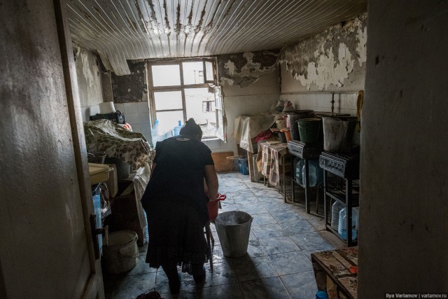 Добро пожаловать в Ад. Как живут в Баку беженцы из Карабаха