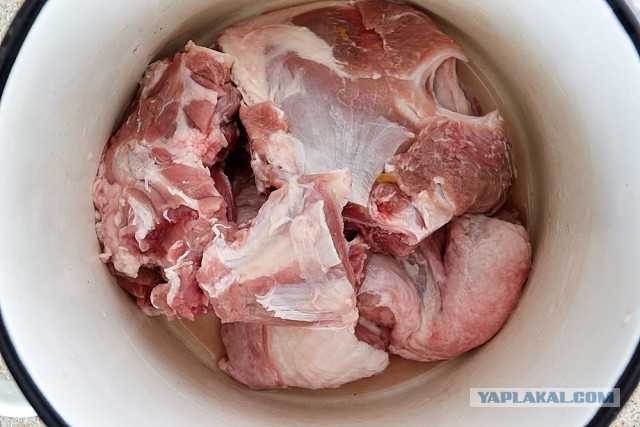 Щи с молодой капустой и консервированным горошком