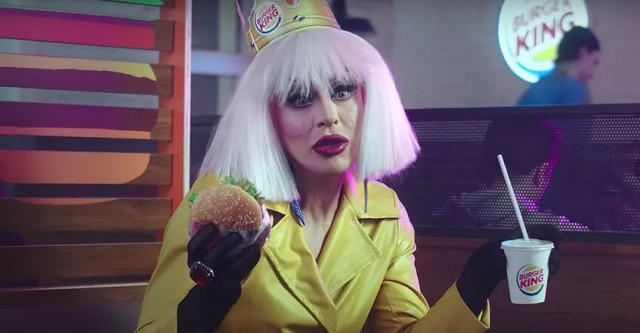KFC пришлось извиняться за сиськи в рекламе