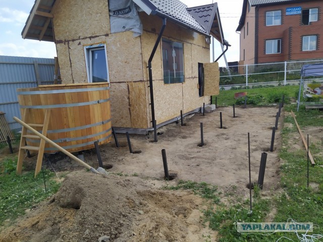 Веранда в курятник своими руками