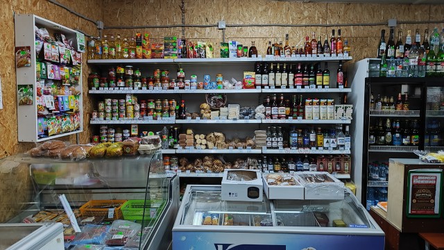 Девочки, все сюда: в Москве появилась мода на «ананасовые» знакомства в магазинах.