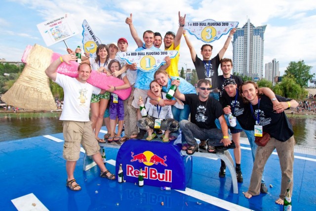 "Кузькина мать" и Red Bull Flugtag 2010