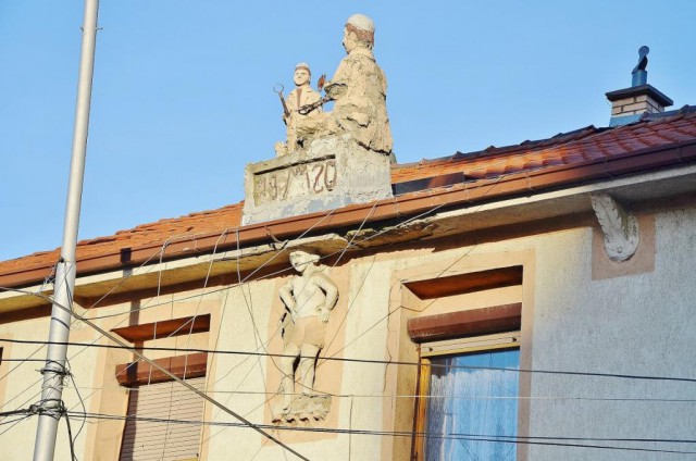 Косовска-Митровица: разделенный город,