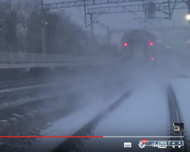 Электровоз ЭП20 на скорости 200 Км-ч