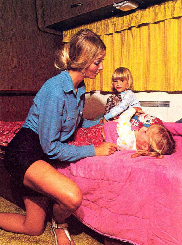 Винтажная реклама кемперов 70-х