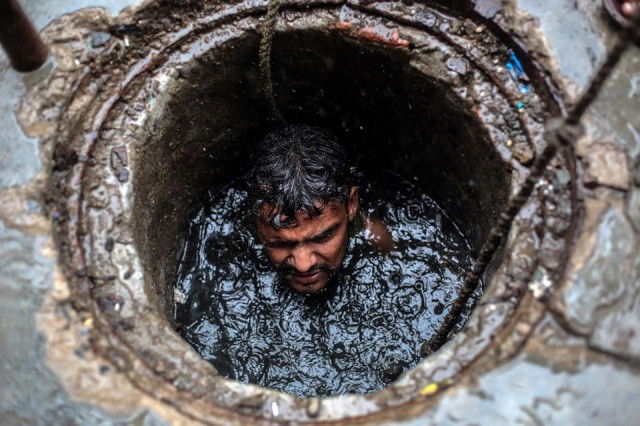 Адская работа: чистильщик канализации, стабильно отправляющая людей на тот свет