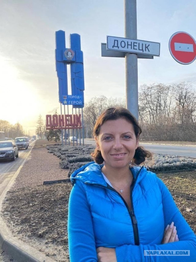 «Люди бегут, пути травой заросли»: жизнь Донецкого завода изнутри Жители ДНР восстали против невыплат зарплат