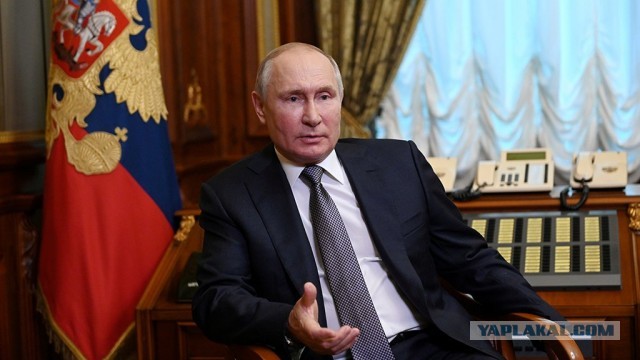 Путин выступил против введения ограничений с QR-кодами под Новый год