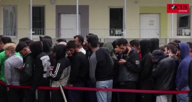 В Германии вводят Bezahlkarte für Flüchtlinge