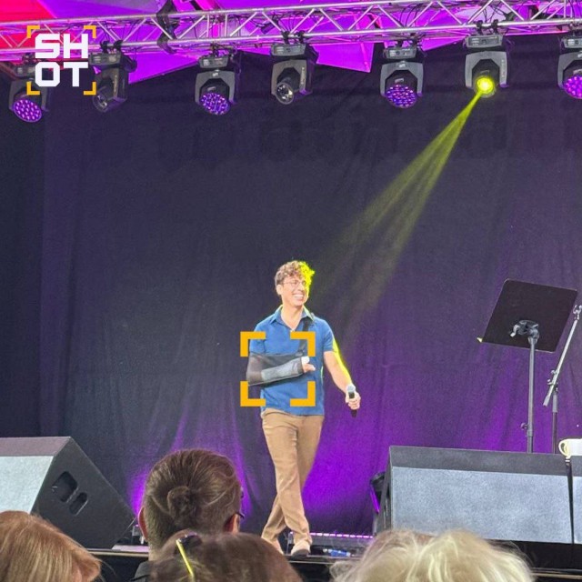 Максима Галкина* сбил автомобиль во время велопрогулки в Юрмале.