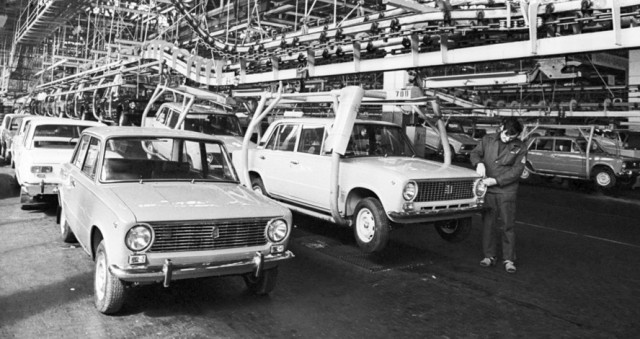 Кто кого кормил в СССР и кто больше проиграл от его развала