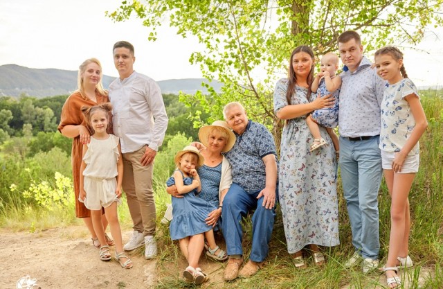 Да почему мы должны так сильно заботиться о судьбе Бабкиной, Лещенко и других?