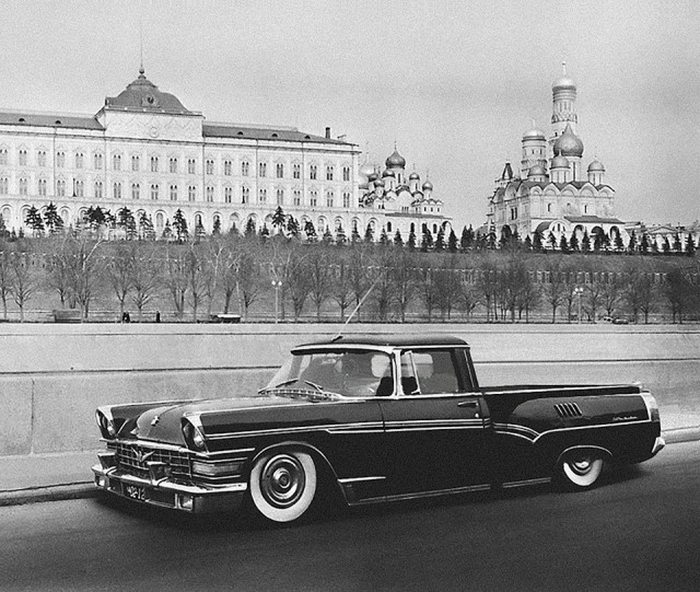 Слово об автомобилях 2. Переделки времен СССР, Чайки и ЗИЛы