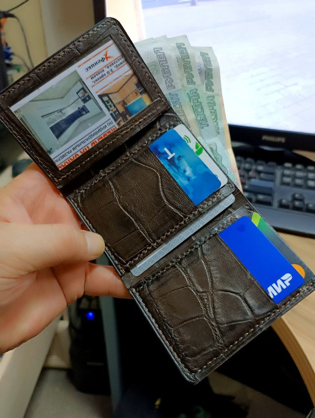 Ночные будни охранника диванов