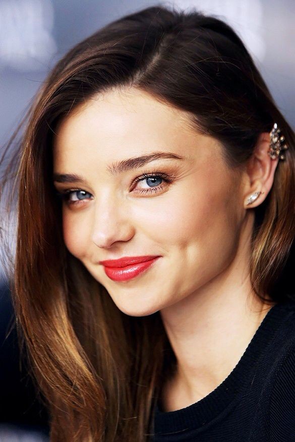 Ямочки на щеках