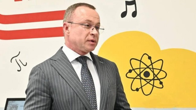 Вице-губернатора Новосибирской области Юрия Петухова задержали в Москве с наркотиками.