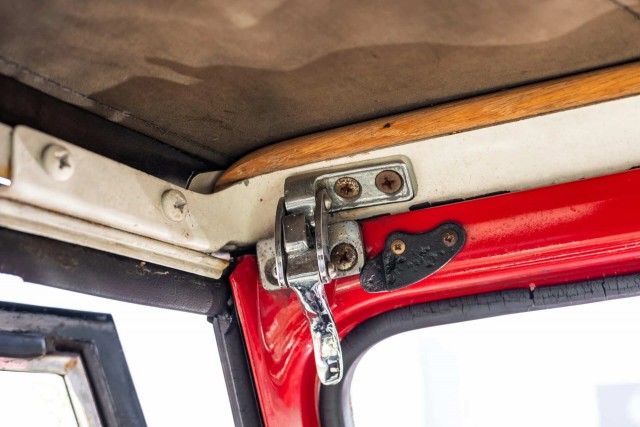 Willys Jeepster. Забавного автомобиля пост