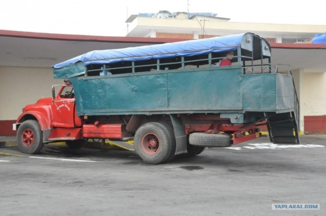 Экскурсия по кубинскому автопрому