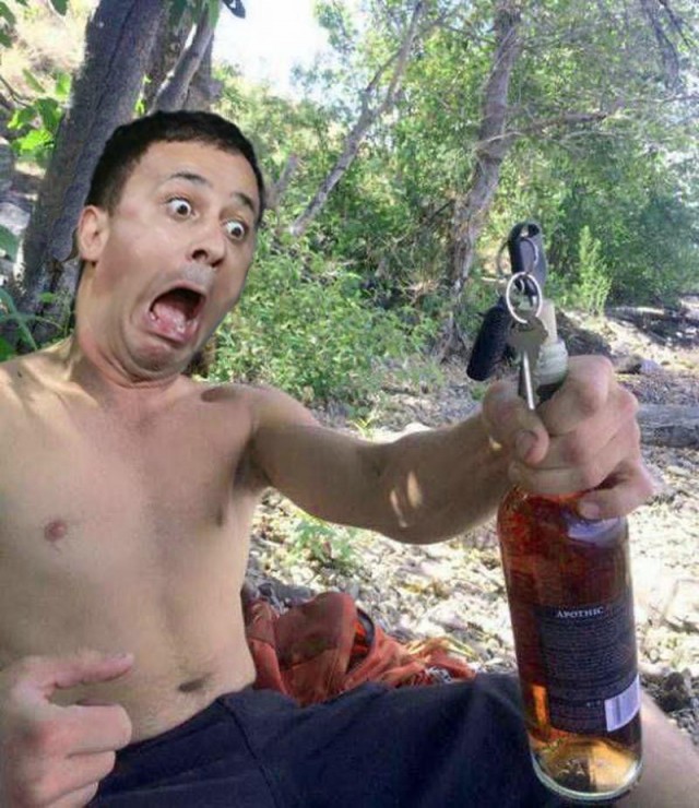 Фотожаба: Чего ж ты испугался, Юра?