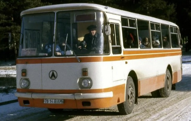 20 лет назад с улиц Москвы ушли Лиазы 677