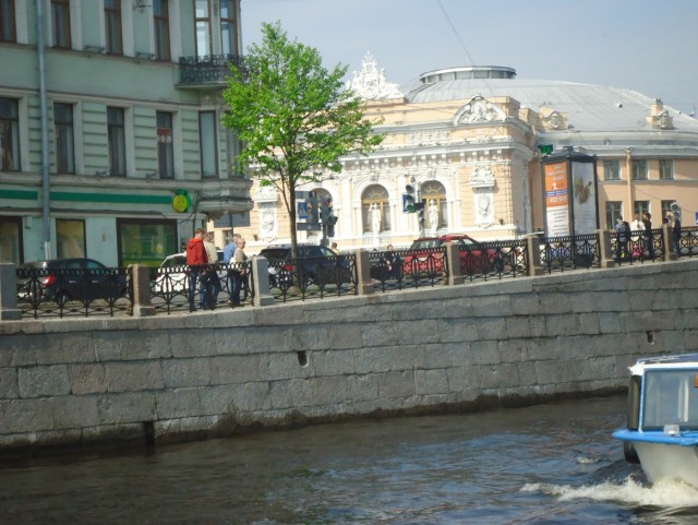 По рекам и каналам Петербурга