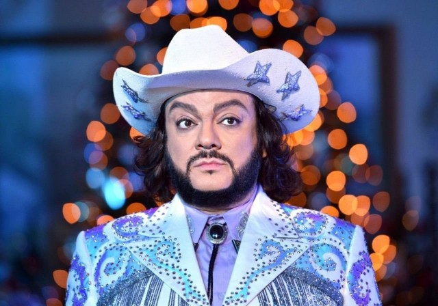 Филиппу Киркорову диагностировали диабет второго типа. При нём уровень глюкозы в крови растёт, а человек нуждается в препаратах.