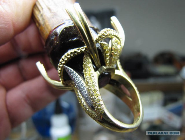 Сборка кольца с реально огромным бриллиантом